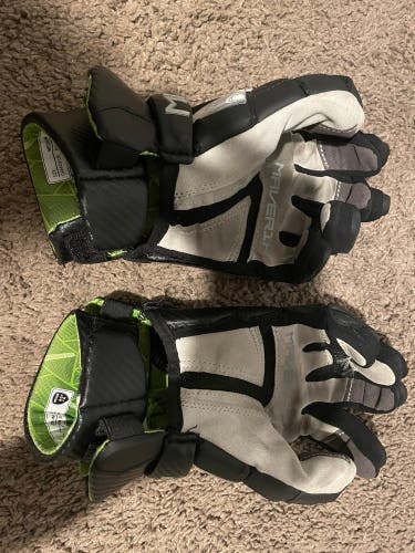 New Player's Maverik 12" M5 Lacrosse Gloves