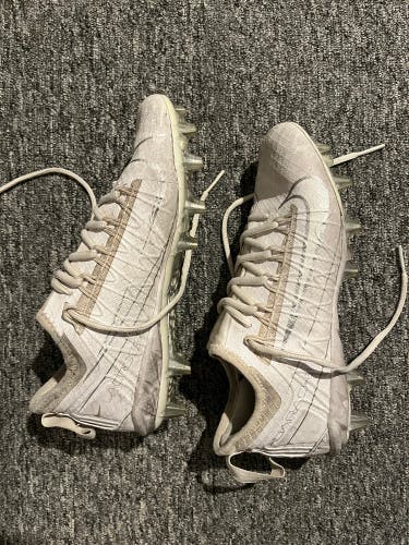 White Used Size 8.0 (Women's 9.0) Nike Huarache