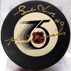 GORDIE HOWE AUTOGRAPHED NHL 75th Anniversary GAME PUCK Hockey InGlasCo