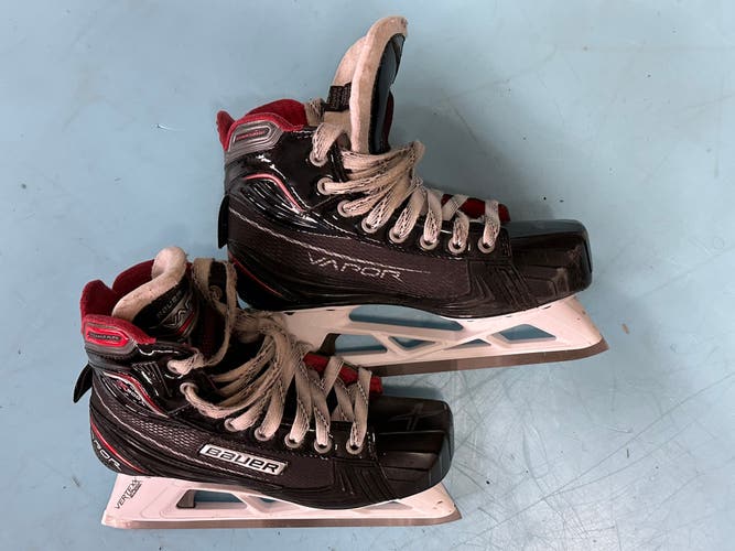 Used Bauer Regular Width  Size 5.5 X900 Hockey Goalie Skates