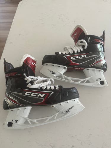 CCM Size 9.5 JetSpeed FT2 Hockey Skates