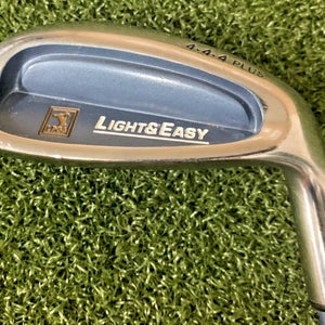 LPGA Square Two Light & Easy 444 Pitching Wedge Ladies Graphite NEW GRIP /dj4099