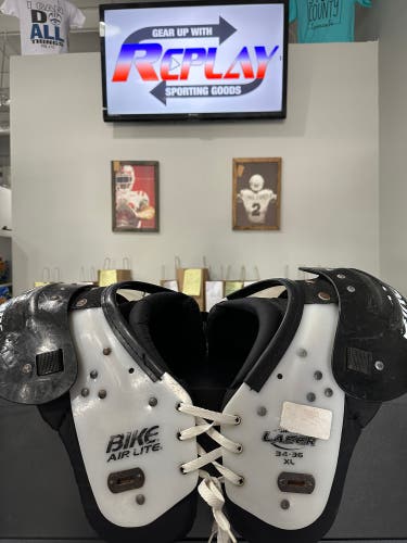 BIKE Air Lite Laser Football Pads