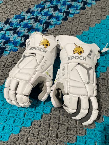 New Player's Epoch 12" Integra Lacrosse Gloves Texas State University Edition