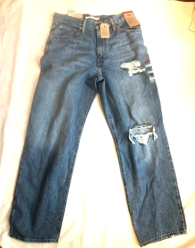 NEW! Levi’s ‘94 Baggy Blue Women Jeans - 30x31 NWT