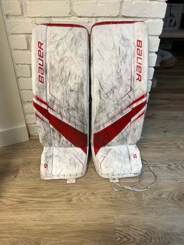 Used 32" Bauer Supreme S29 Goalie Leg Pads
