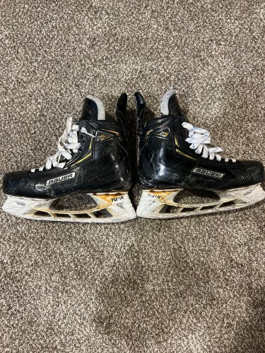 Used Bauer Size 9 Supreme 2S Pro Hockey Skates