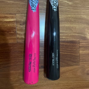 [PENDING SALE] Old Hickory MT27 33 Inch Maple Baseball Bat