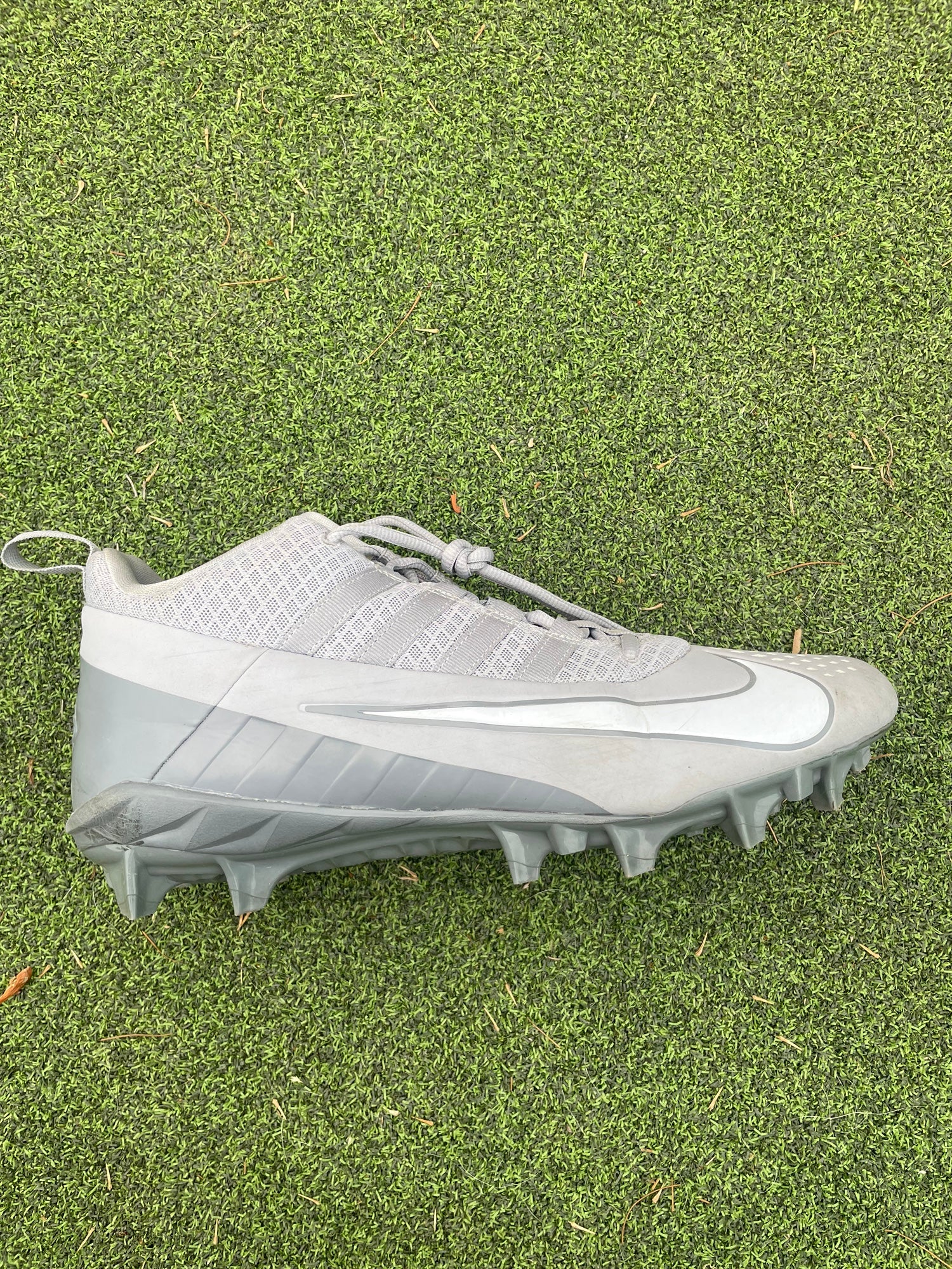 nike alpha huarache 6 varsity lacrosse cleats