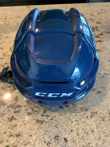 CCM Tacks 910 Senior Medium Navy Helmet