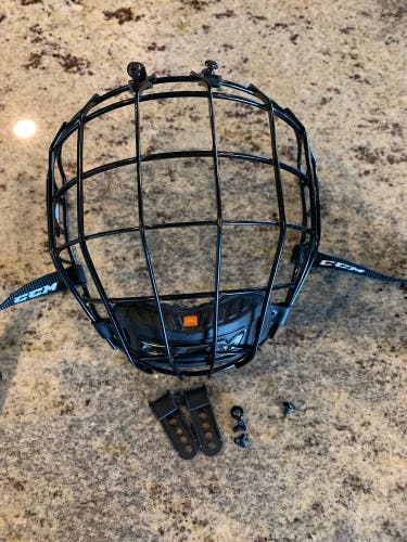 CCM Senior Medium FM780 Cage Black