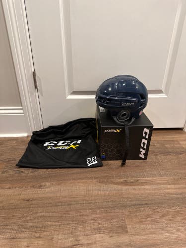 New Medium CCM Super Tacks X Helmet