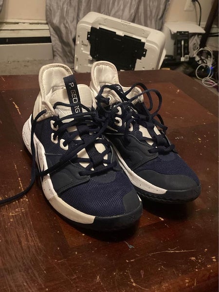 Used Men's Size 6.0 (Women's 7.0) Nike Shoes