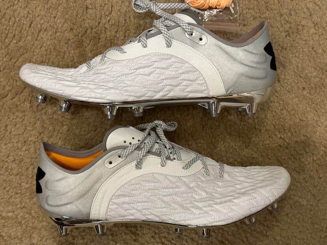 Under armour Clone magnetico 2 pro 2.0 FG Cleats