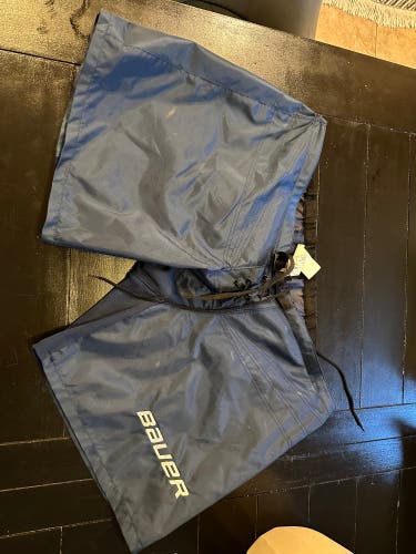 Navy Bauer goalie pant shell Large
