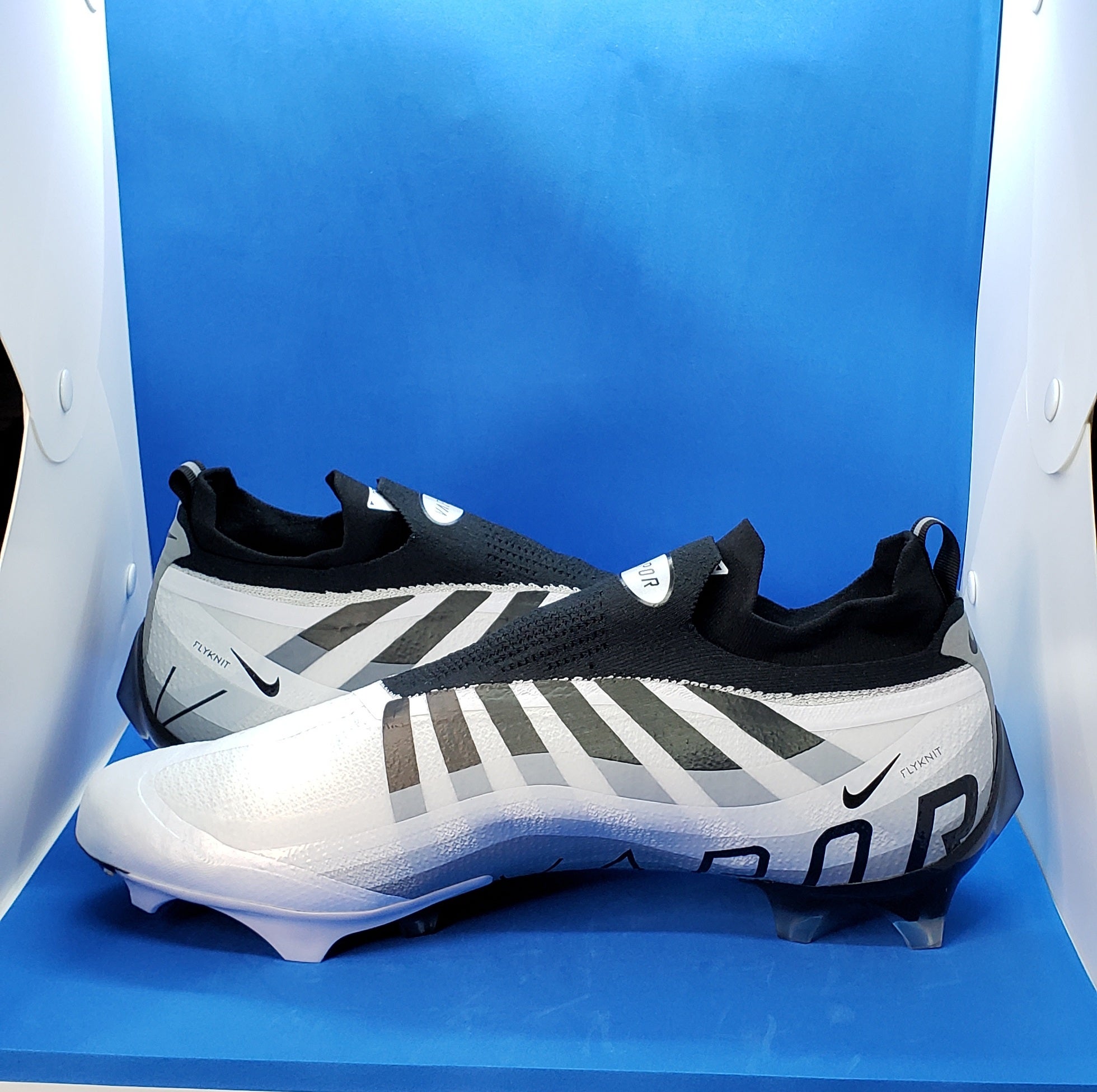 NEW Nike Vapor Edge Elite 360 Flyknit Football Cleats Size  display picture 2
