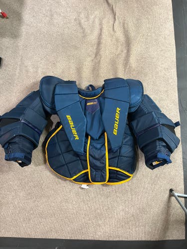 Used Large Bauer Pro Series Chest Protector Pro Return