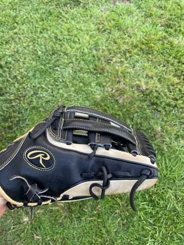 Outfield 12.75" Heart of the Hide Baseball Glove