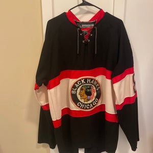 Vintage Chicago Blackhawks Alternate 2009-2011 CCM Jersey (XL)