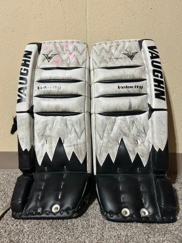 Used 26" Vaughn Velocity V5 Goalie Leg Pads