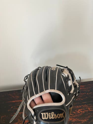 Infield 11.25" A2000 Baseball Glove