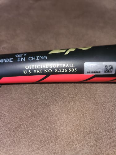 Used 2022 Louisville Slugger Composite LXT Bat (-11) 17 oz 28"