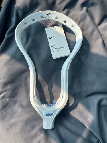 NIKE L3 HEAD ( NEW ) - UNSTRUNG ( WHITE )