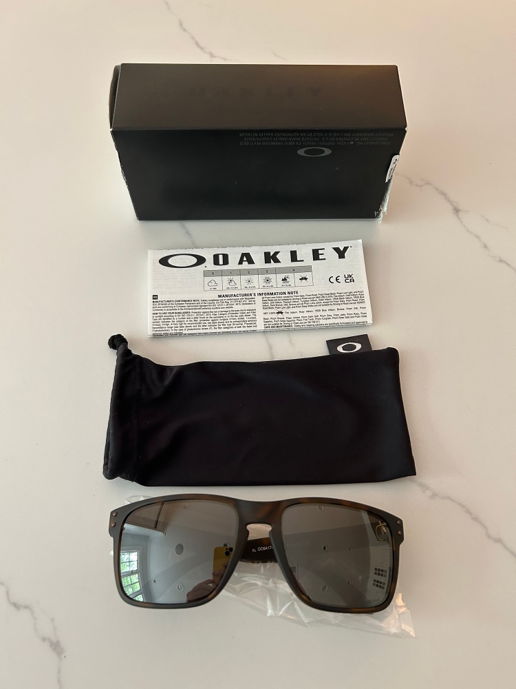 Adult Large/Extra Large Oakley Sunglasses