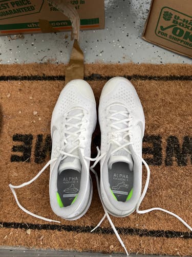 White Adult Metal Low Top Nike alpha huarache elite 3