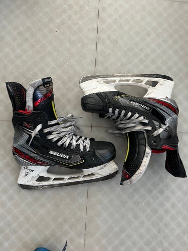 Used Bauer Pro Stock Size 8.5 Vapor 2X Pro Hockey Skates