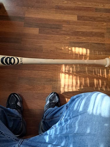 Used 2022 Axis Wood Ek- TECH AX7 Bat (-3) 30 oz 33.5"