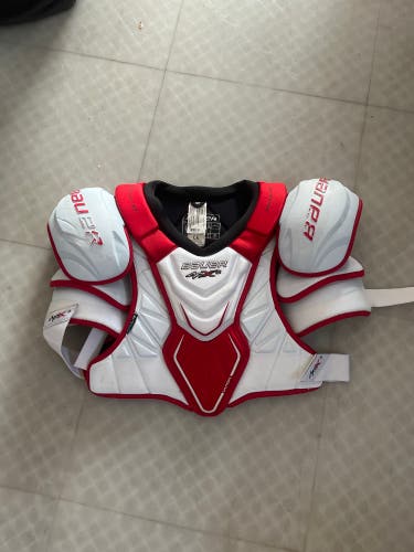 Bauer Vapor APX 2 Hockey Shoulder Pads