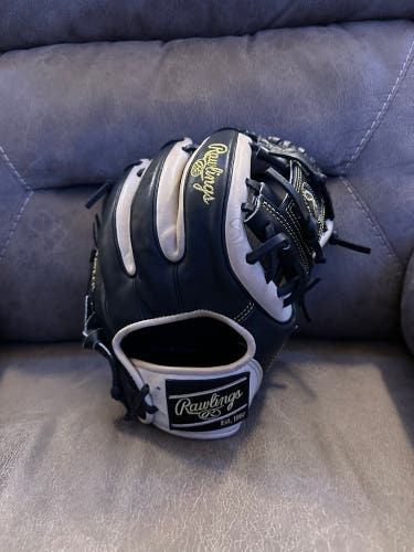 2021 Infield 11.5" Heart of the Hide Baseball Glove