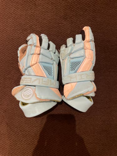 Igloo M5 Lacrosse Gloves no. 7