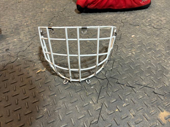 Used Bauer  Profile 960XPM Goalie Mask