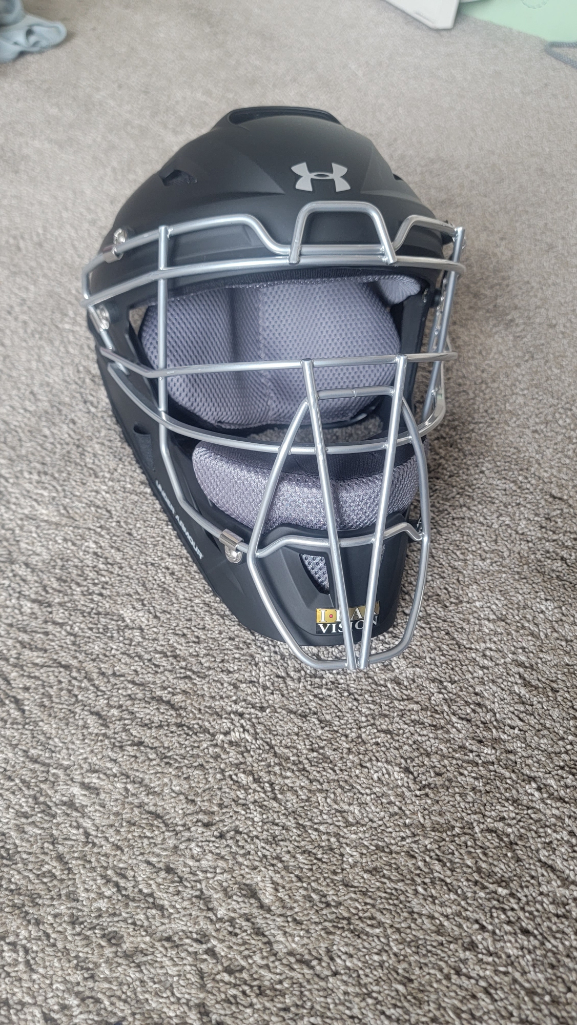 New Under Armour Catcher's Mask