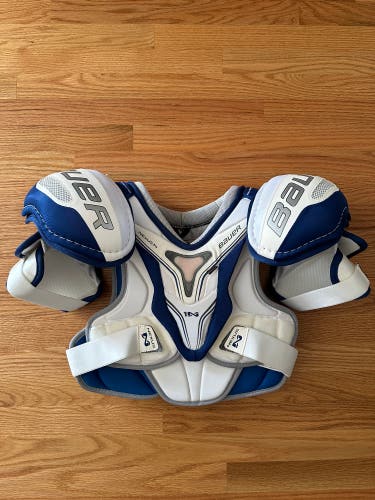 New Medium Bauer Nexus 1N Shoulder Pads and Shin Guards