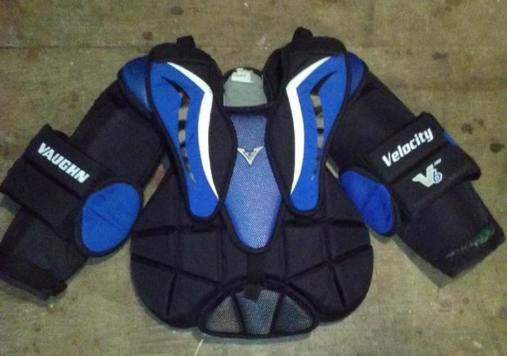 Medium / Large Vaughn Velocity V6 700 Goalie Chest Protector