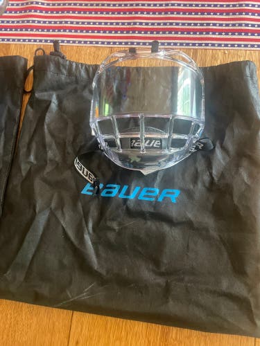 Used Small Bauer Concept 3 Full Hockey Shield OA8