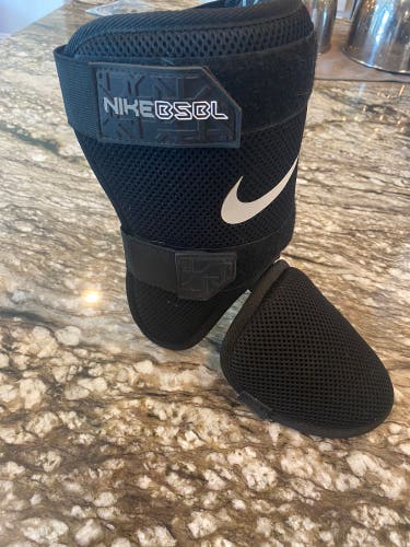 Nike Ankle And Foot Guard