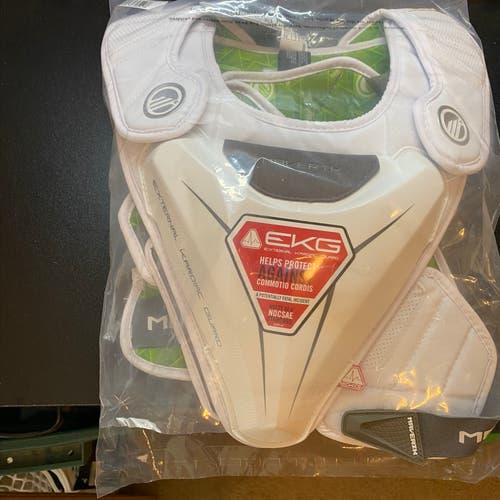 BRAND NEW - NEVER WORN - New Maverik M5 Shoulder Pads