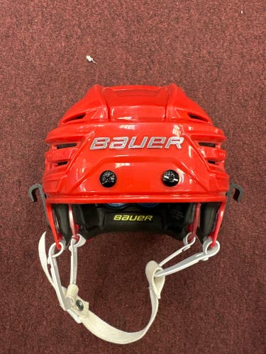 Used Small Bauer Re-Akt 150 Helmet