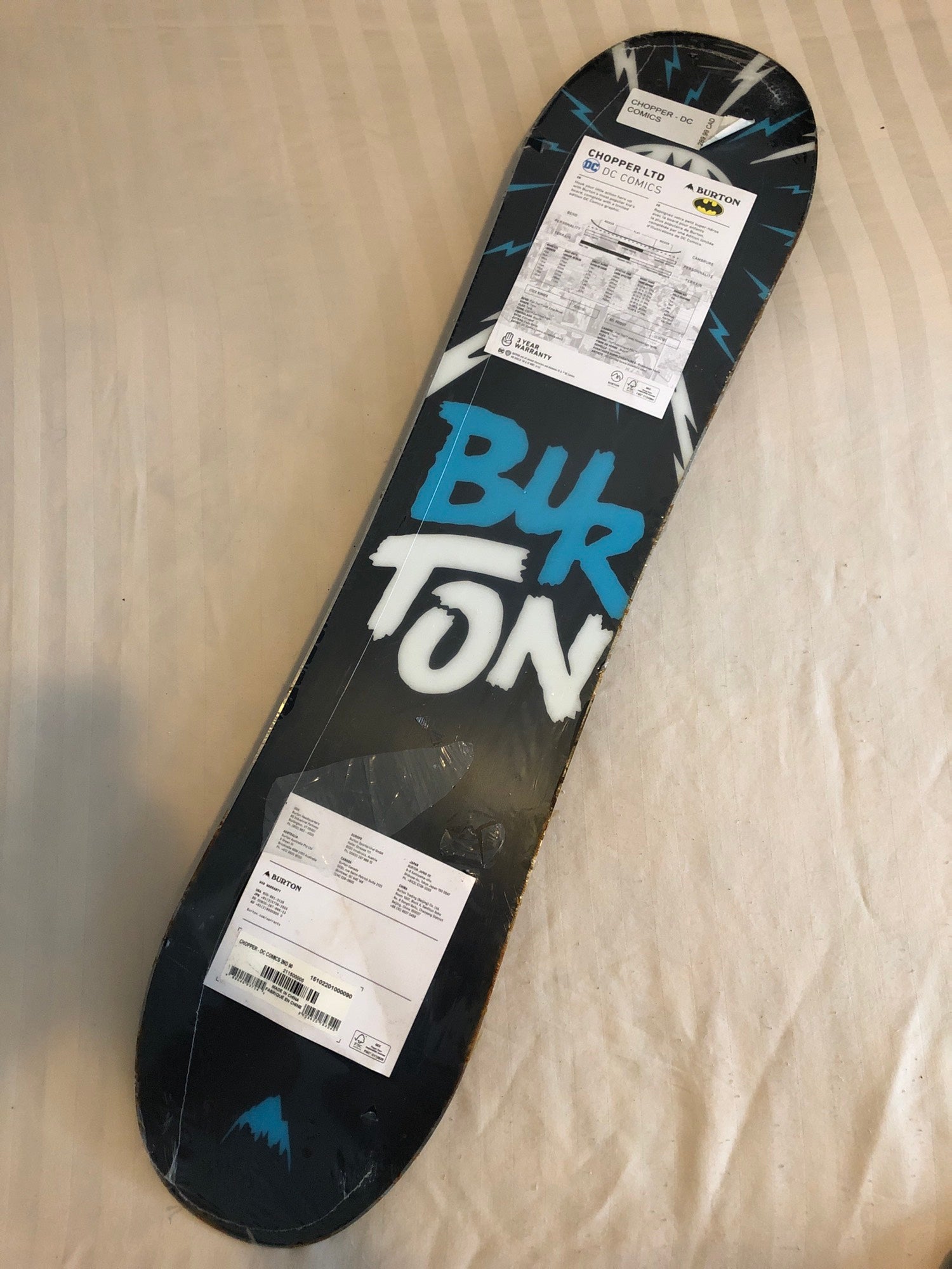 New Burton Chopper DC Batman 90cm Snowboard without Bindings