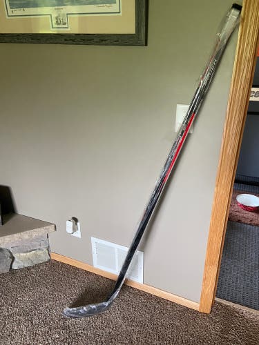 New Left Hand P92 Pro Stock Vapor HyperLite Hockey Stick