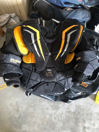 Large Vaughn  Velocity V7 Goalie Chest Protector