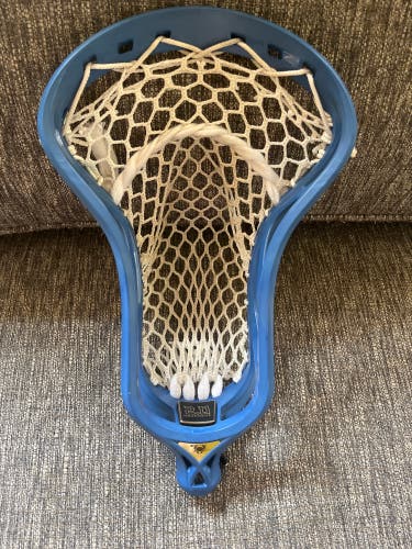 Dyed Blue Used Attack & Midfield Strung Mirage 2.0 Graphene Head