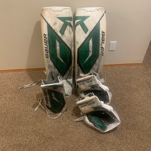 Bauer Ultrasonic Goalie Leg Pads With Glove And Blocker