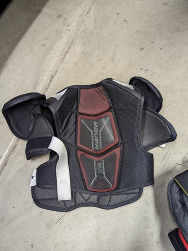 Senior Used Small Bauer NSX Shoulder Pads