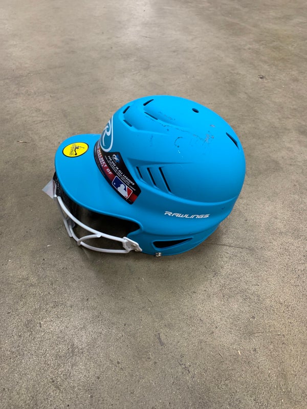 New 6 1/2 - 7 1/2 Rawlings Batting Helmet  (baby blue)