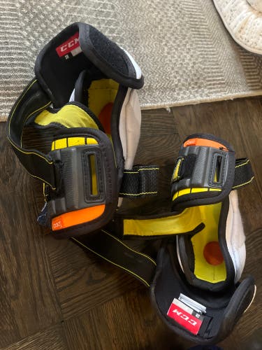 Used Medium CCM Super Tacks AS1 Elbow Pads